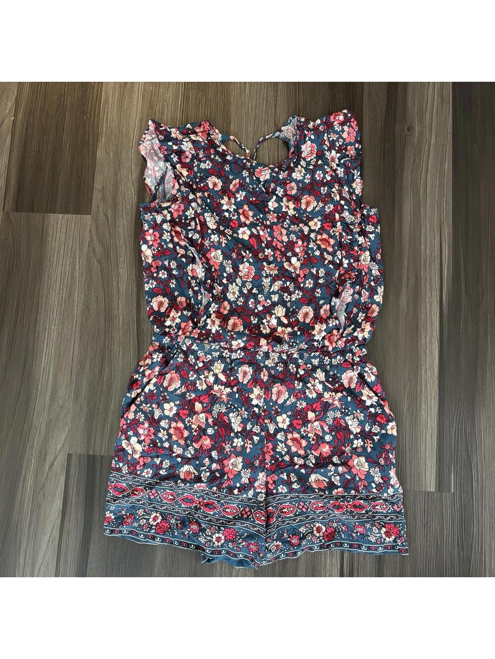Loft Women’s Romper Size XS Floral V-Neck Shorts Flutter Sleeves Open Back Blue